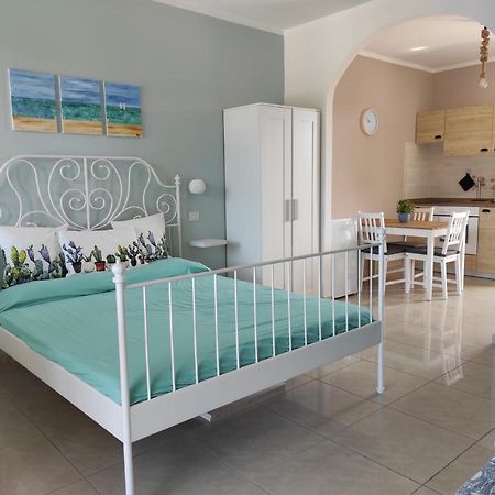 Nonno Rocco Apartment Castro  Bagian luar foto